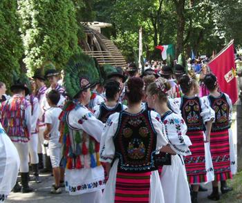 МОЛДАВСКАЯ СВАДЬБА: ТРАДИЦИИ И ОБЫЧАИ