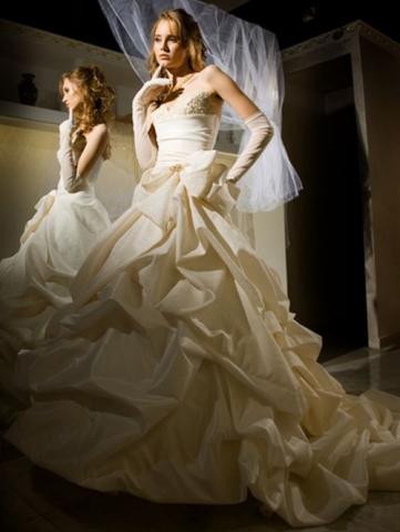  Свадебные платья 
