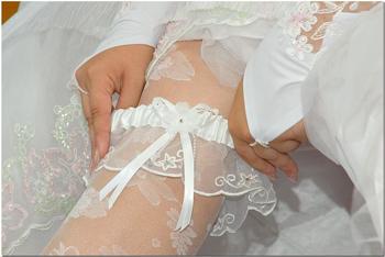 ПОДВЯЗКА ДЛЯ НЕВЕСТЫ: ВАЖНЫЙ АКСЕССУАР