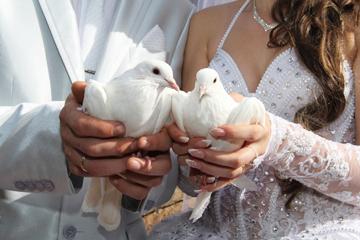 СТОИТ ЛИ ВЕРИТЬ В СВАДЕБНЫЕ ПРИМЕТЫ?