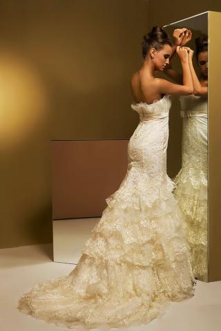  Свадебные платья 