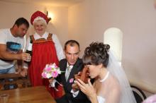 ПОПУЛЯРНЫЕ СВАДЕБНЫЕ ТРАДИЦИИ